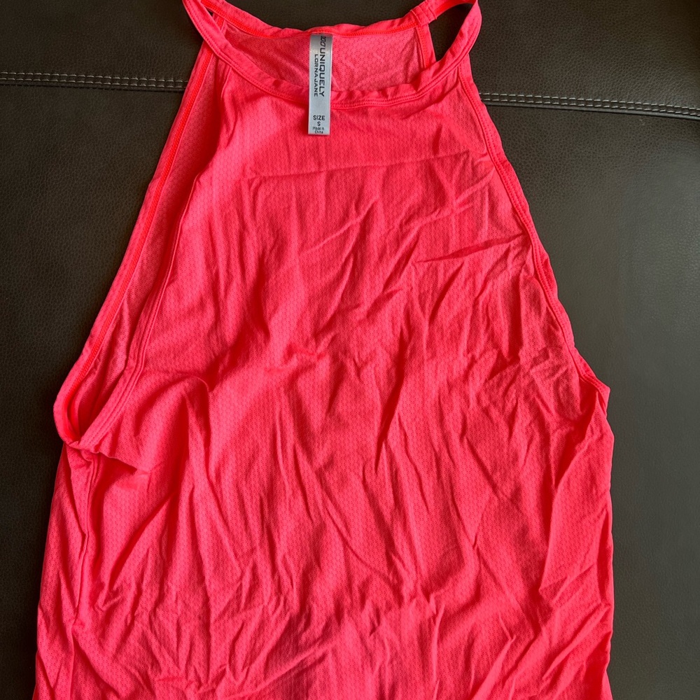 Lorna Jane top